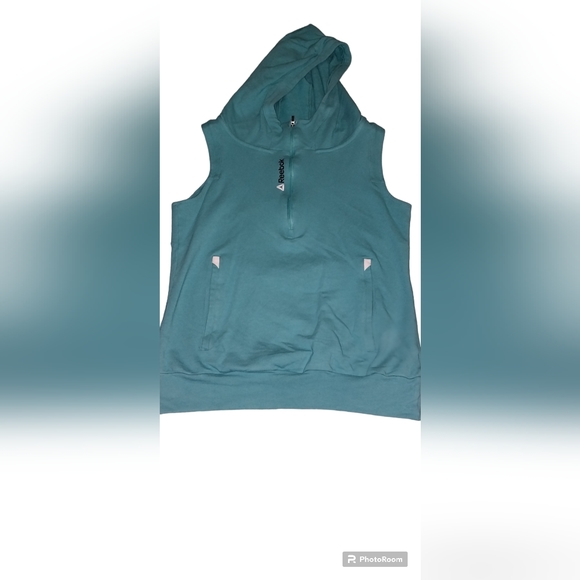 reebok sports center with hood - Picture 2 of 3